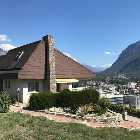 Les Murets Bed and Breakfast Sierre Esterno foto